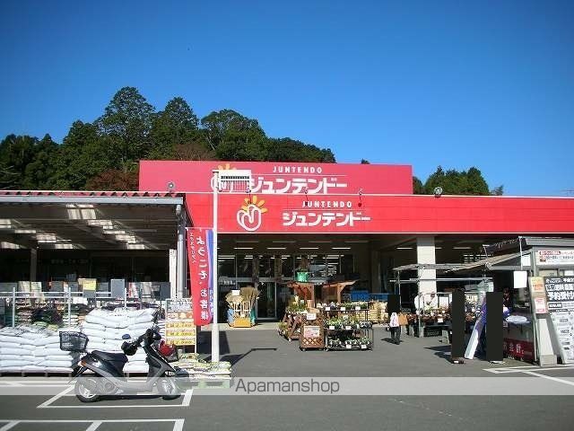 サン ブローテ ジンの周辺写真
