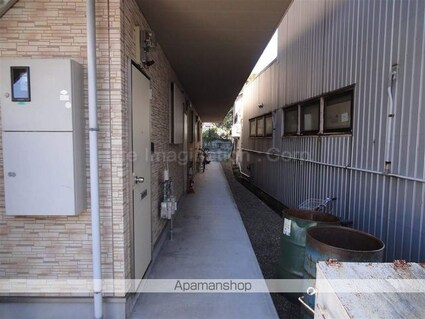 滋賀県甲賀市水口町本町３丁目[1K/16.56m2]のエントランス2