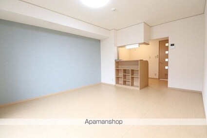 ロイヤルシティ[1R/33.43m2]のリビング・居間