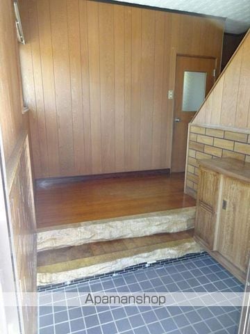 延岡市 2階建 築44年の内装写真