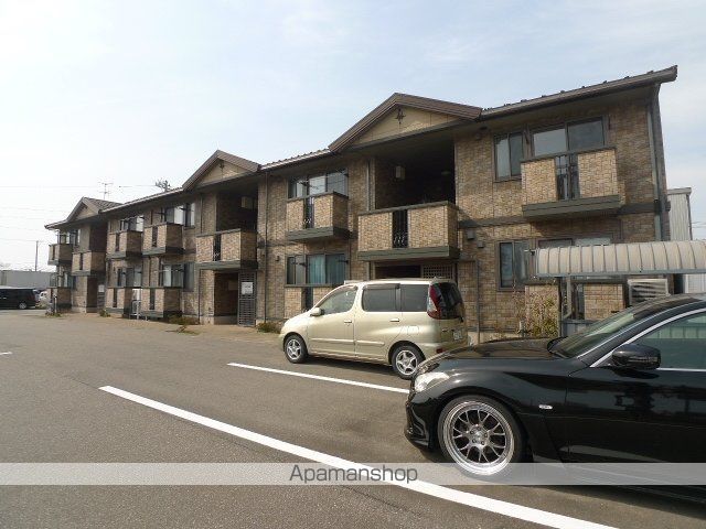 セービルリカーKの外観写真