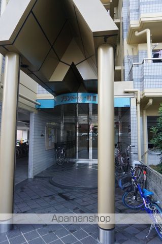 ブランドールMIIIの玄関写真