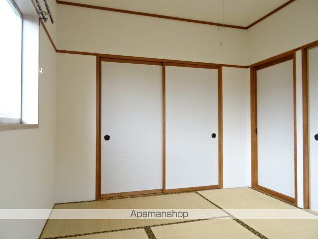 メゾングレースAの内装写真