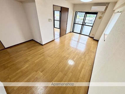 メゾン・ド・エース[2LDK/55.25m2]のリビング・居間