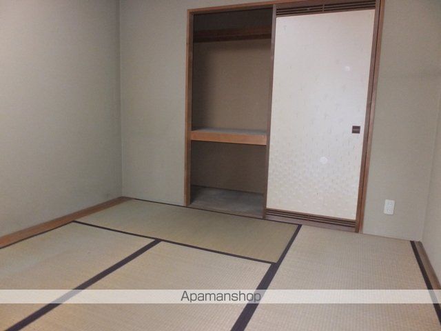 リシェス公園前の内装写真