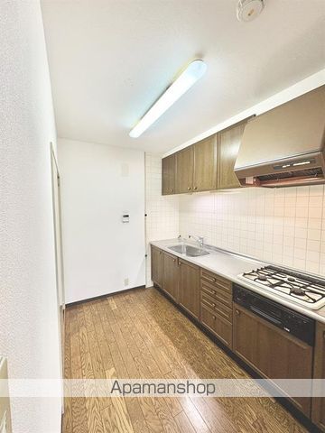アーバンラフレ志賀13号棟の内装写真