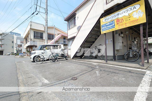 グリーンシティハウスA棟の玄関写真