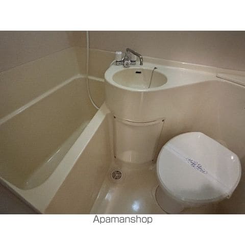 清水ハイツの内装写真