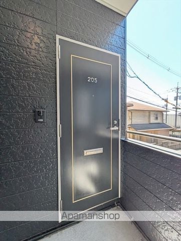 ヴィラ鶴新田 弐番館の外観写真