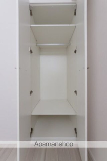 パークアクシス千歳船橋[2LDK/45.81m2]の収納