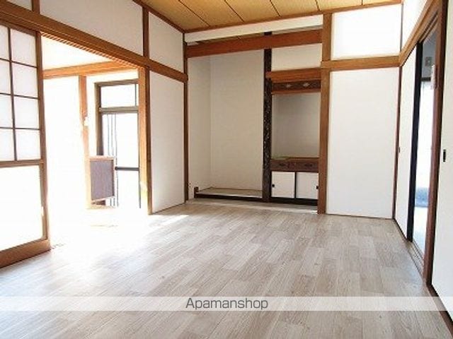 吉都線 小林駅 徒歩16分 1階建 築52年の内装写真