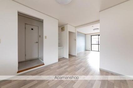 アルカディア屋島Ａ・Ｂ[2LDK/55.85m2]のリビング・居間