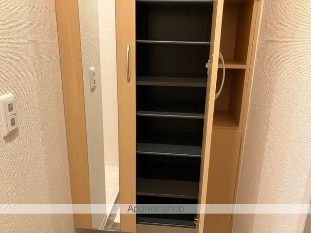 LUMINAの内装写真
