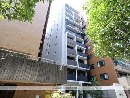 プラチナム[1K/30.63m2]の外観1