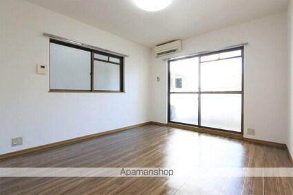 ロイヤルハート[1K/24.42m2]のリビング・居間