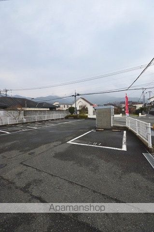 画像20:駐車場