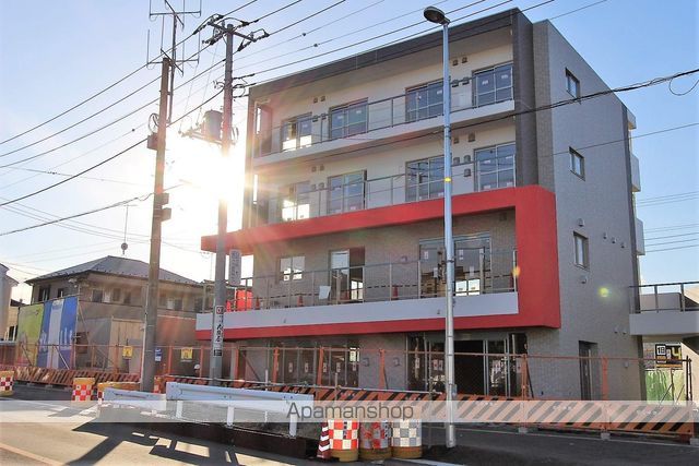 エターナル鶴巻の玄関写真
