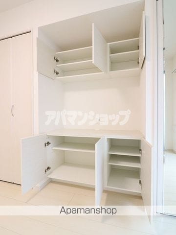 リブリ・スクルドの内装写真