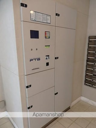 東京都新宿区余丁町[2LDK/52.81m2]の共用部4