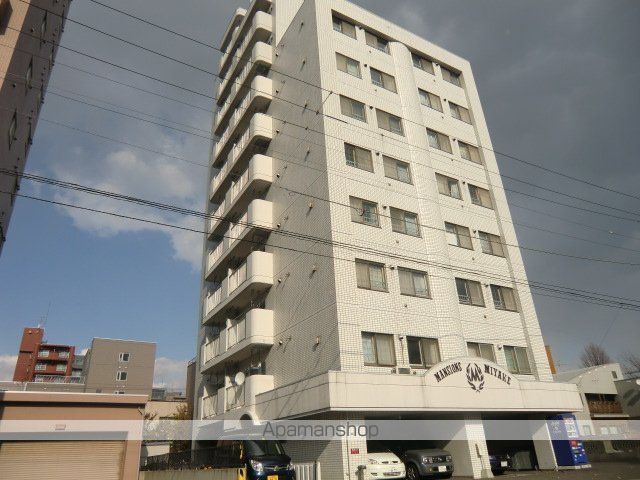 マンション三宅Dの外観写真