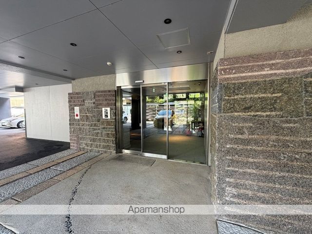 山崎マンション16高槻芥川の玄関写真