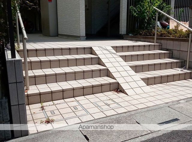 クレイノコンフォールの玄関写真