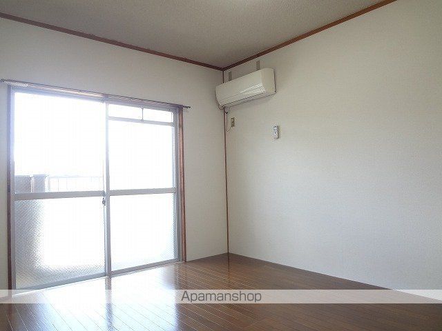 津田ハイツの内装写真