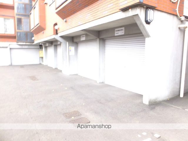 第30森宅建マンションの外観写真
