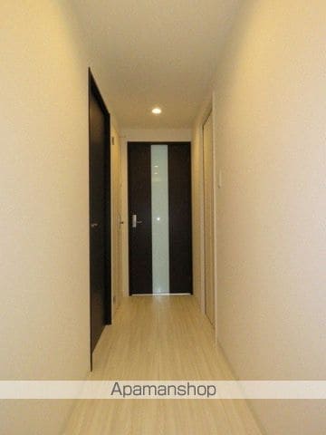 ラディア近代美術館前の内装写真