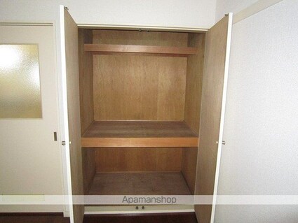 東京都中野区中央４丁目[1K/23m2]の玄関