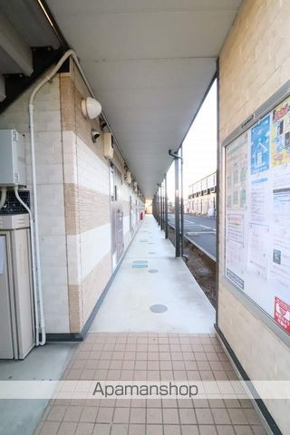 レオパレスポートサイドIIの玄関写真