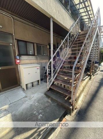KD諏訪ハイツの玄関写真