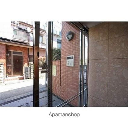 ポルタ西新宿[1R/26.34m2]のエントランス1