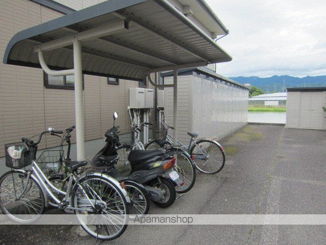 パストラルハイム B棟の外観写真