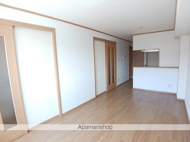 アヴァンツァートヴィレッジIIの内装写真