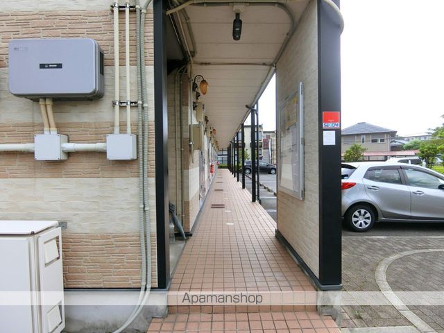 レオパレスアルカンシェル藤阪の玄関写真