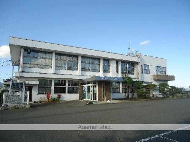 ルミエール原島[1LDK/43.23m2]の周辺3