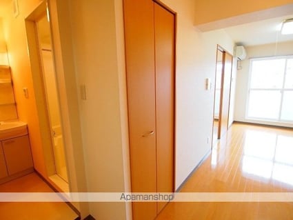 イーストコート[1LDK/40.6m2]の内装2