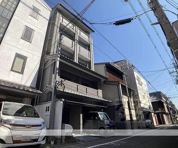プレゼンス堀川の外観写真