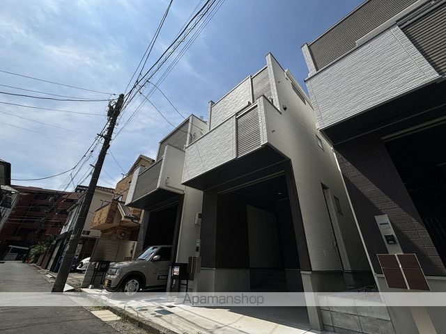 横浜線 大口駅 徒歩10分 3階建 築4年の外観写真