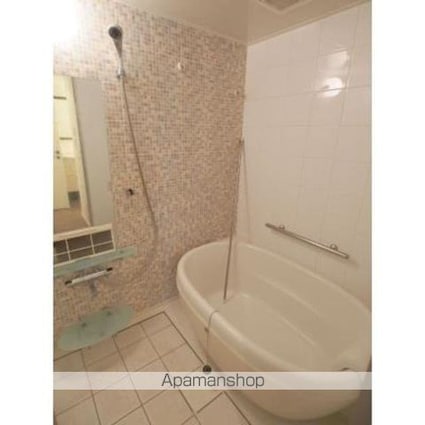 アルティスコート南青山[1SLDK/77.16m2]のバス