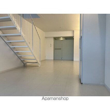 ＦＬＡＴＳ　ＧＡＺＥＲＹ[1LDK/76.94m2]の庭