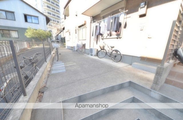 アベニールの玄関写真