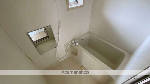 シャトレイーストBの内装写真