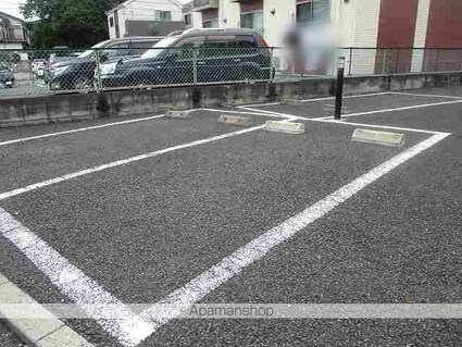 レオパレス中央[1K/19.87m2]の駐車場1