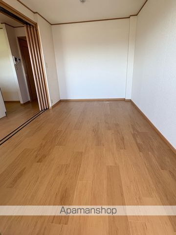クリスタルウイング輝の内装写真