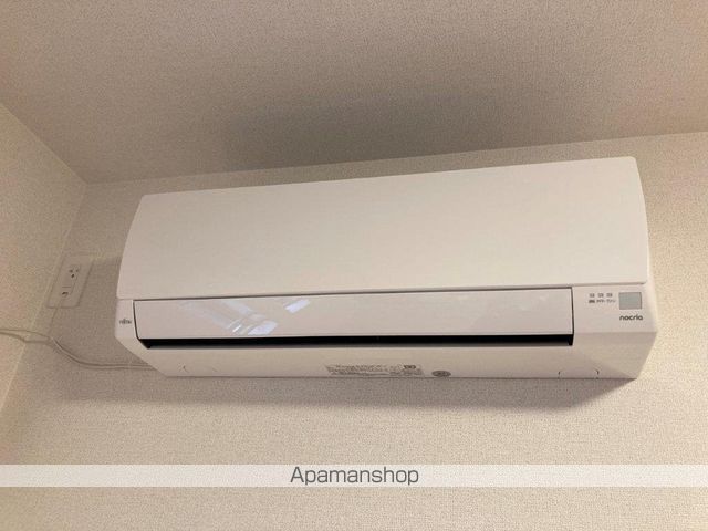 ヒカルサ長岡摂田屋Iの内装写真