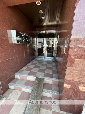 シャトレSI原寺の玄関写真