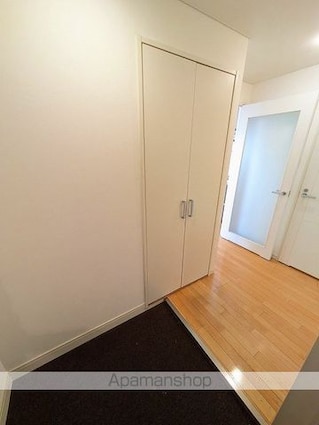 ＡＳＵＫＡ本通[1R/40.83m2]の玄関