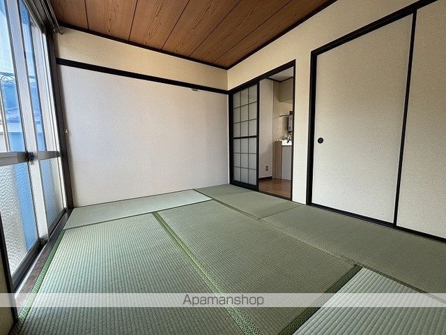 清水ハイツの内装写真